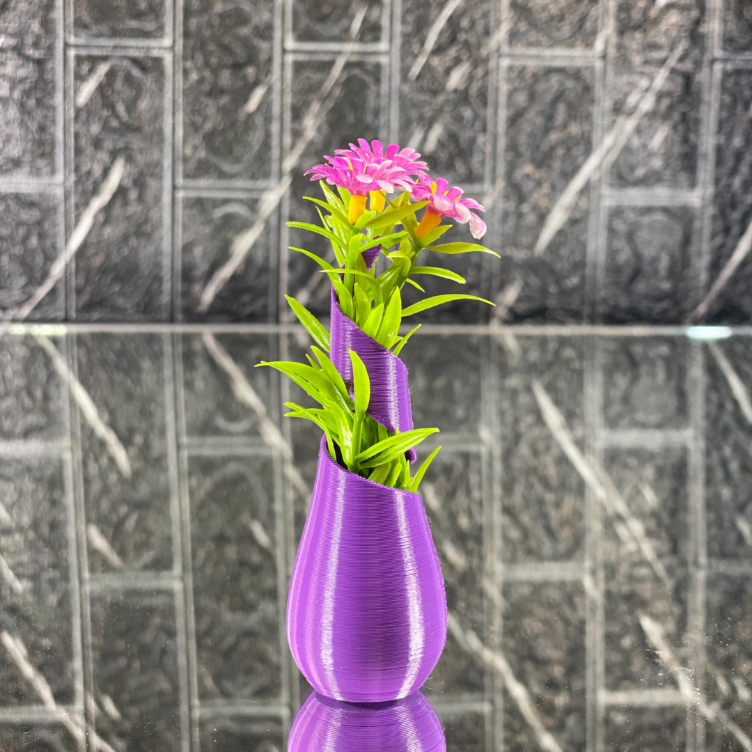 Nice Shaped Spiral Vase for home decoration - 3D Printed - Image 3